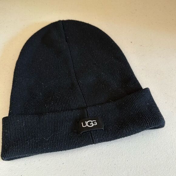 Ugg Black Winter Hat - Picture 1 of 3
